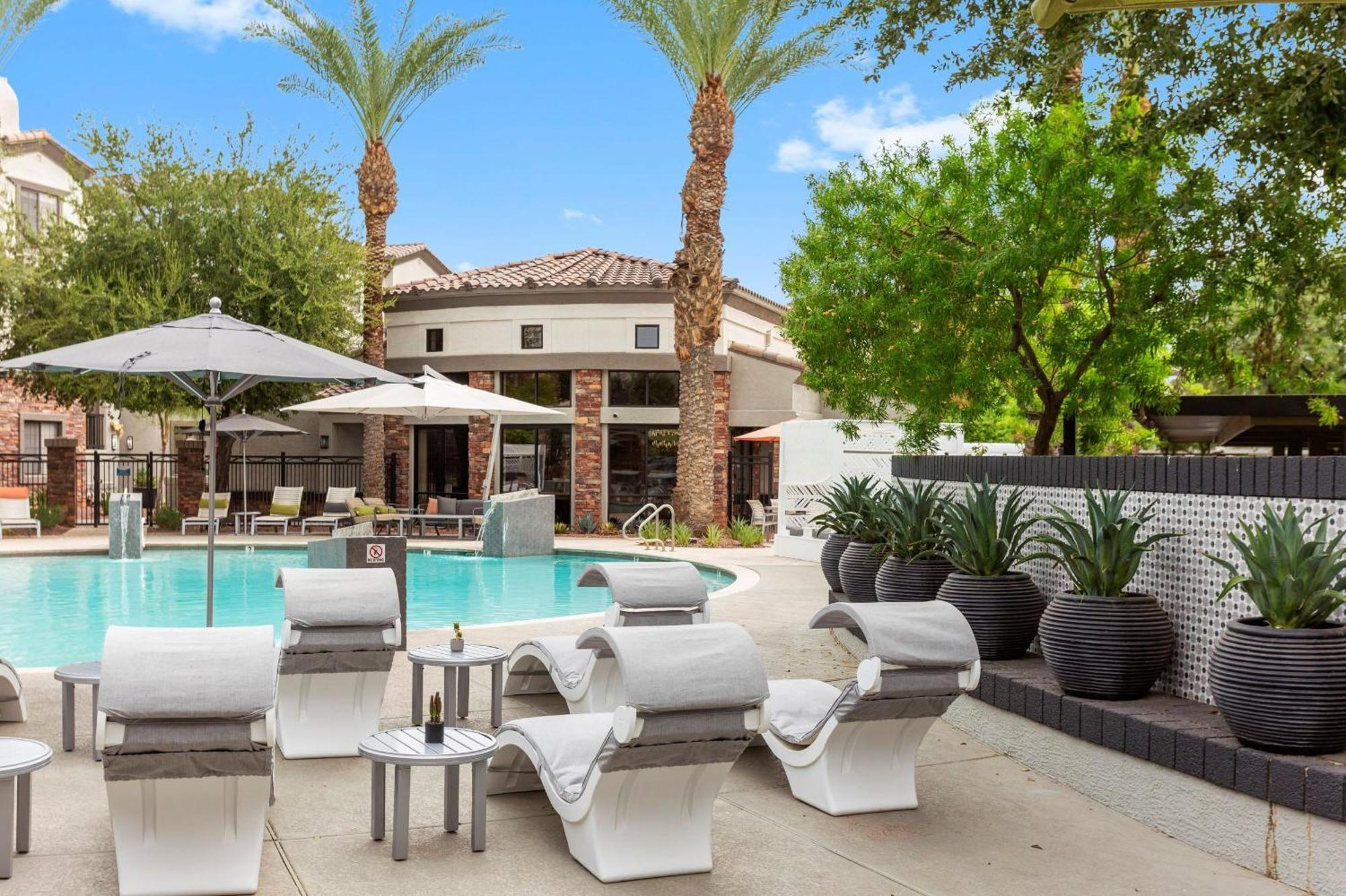 Cozysuites Glendale By The Stadium W Pool! 11 外观 照片